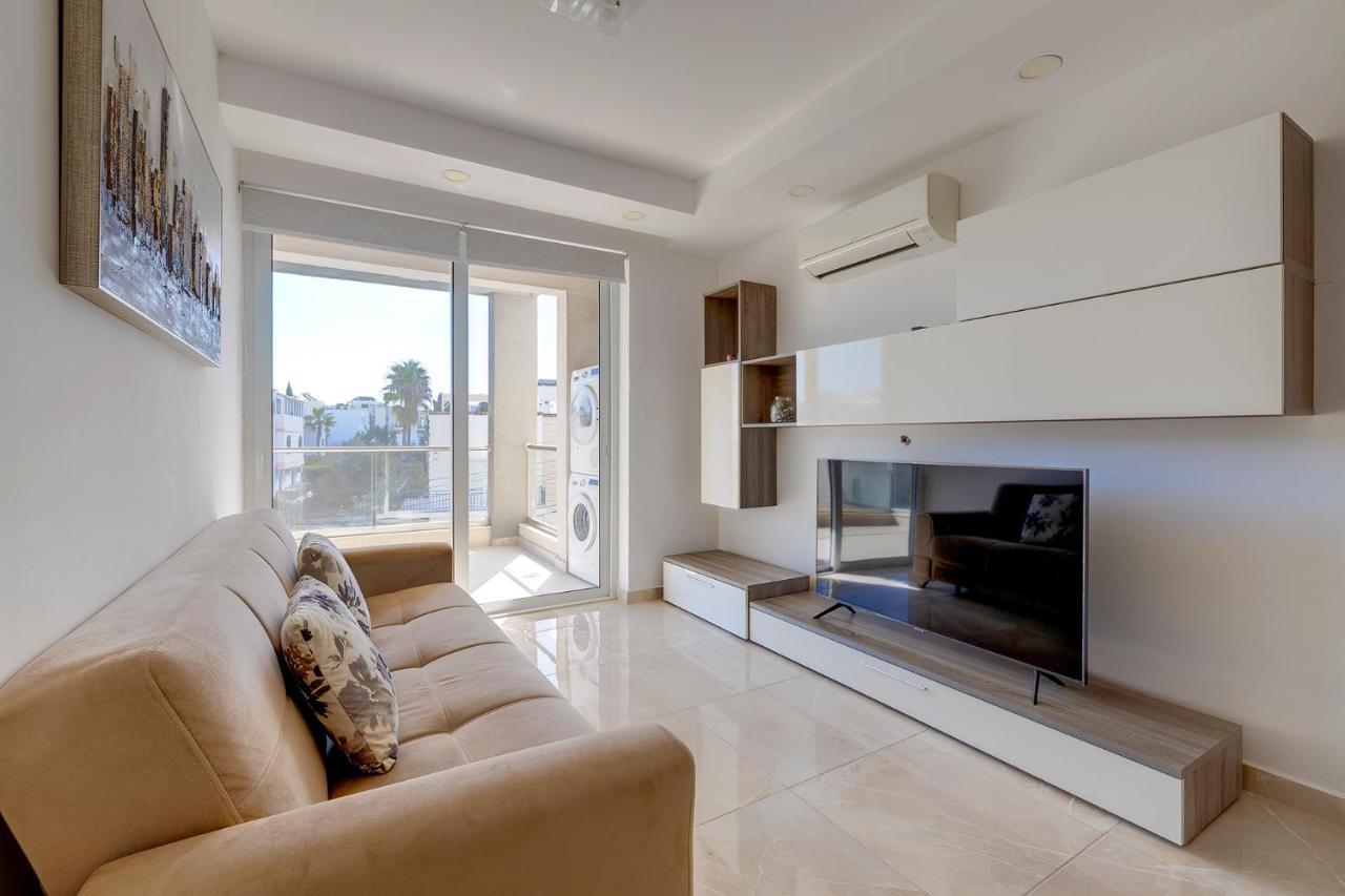 Modern 1Br Apartment In Central St Julian'S Saint Julian's Dış mekan fotoğraf