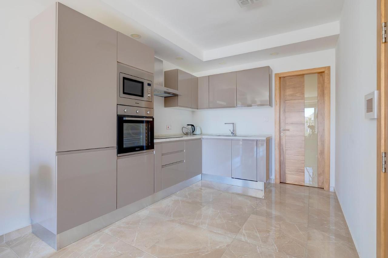 Modern 1Br Apartment In Central St Julian'S Saint Julian's Dış mekan fotoğraf